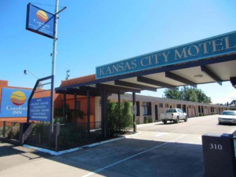 Castle Motel Bairnsdale Exteriör bild
